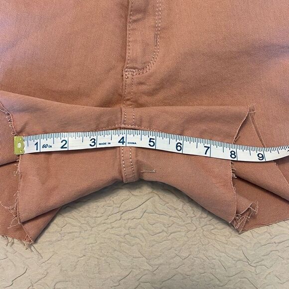Universal Threads High Rise Midi Mauve Cutoff Shorts Women’s Size 2/26 Stretch - Picture 8 of 8